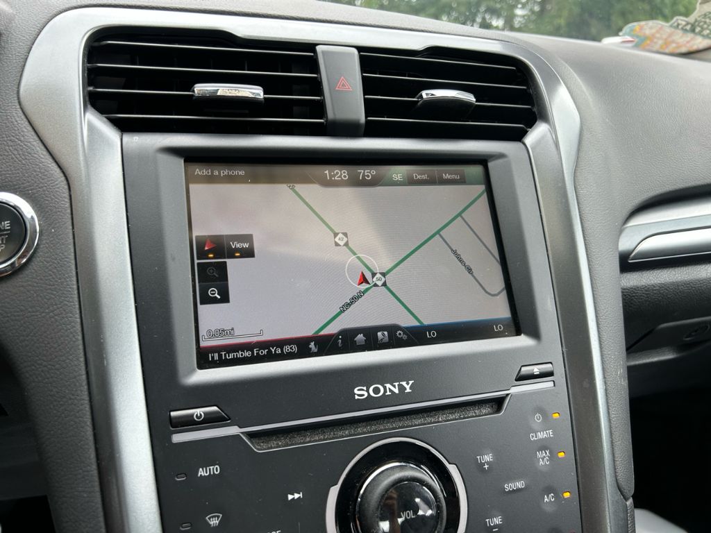2015 Ford Fusion Energi Titanium - Photo 12