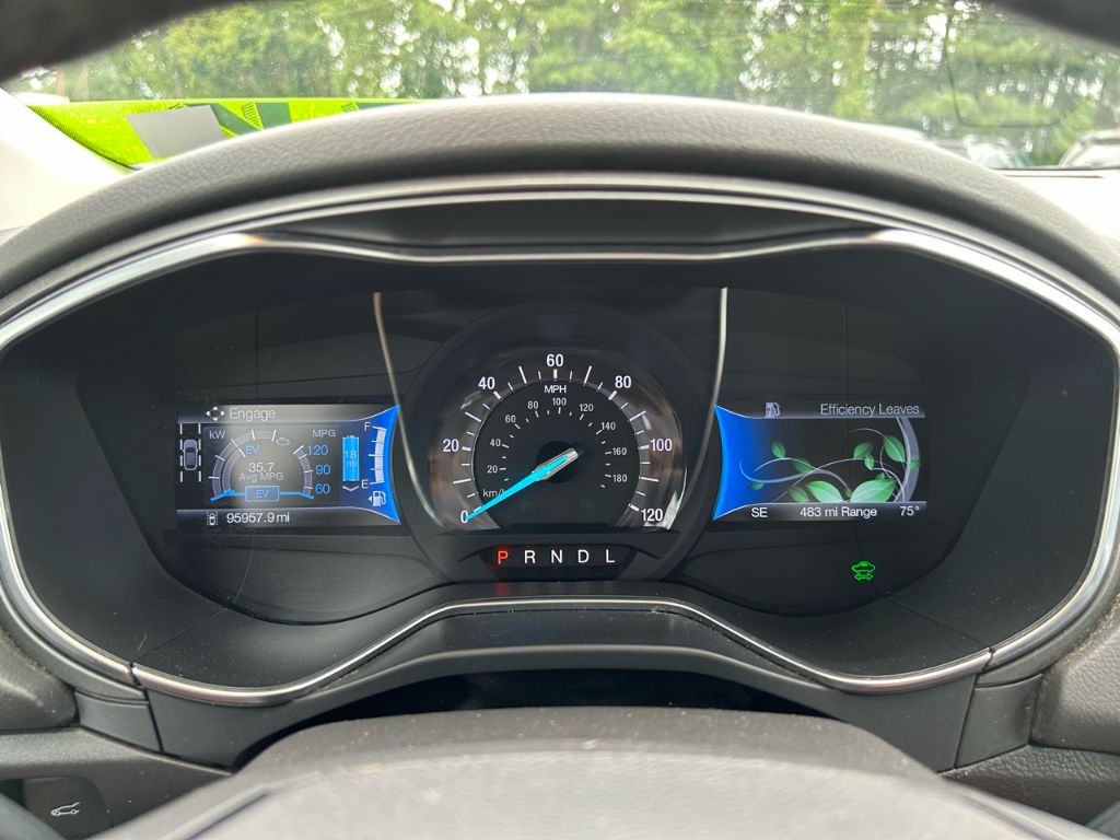 2015 Ford Fusion Energi Titanium - Photo 10