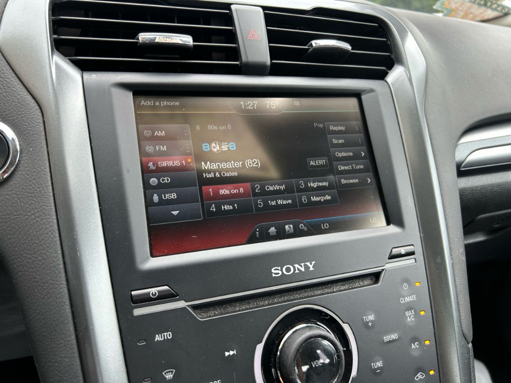 2015 Ford Fusion Energi Titanium - Photo 11
