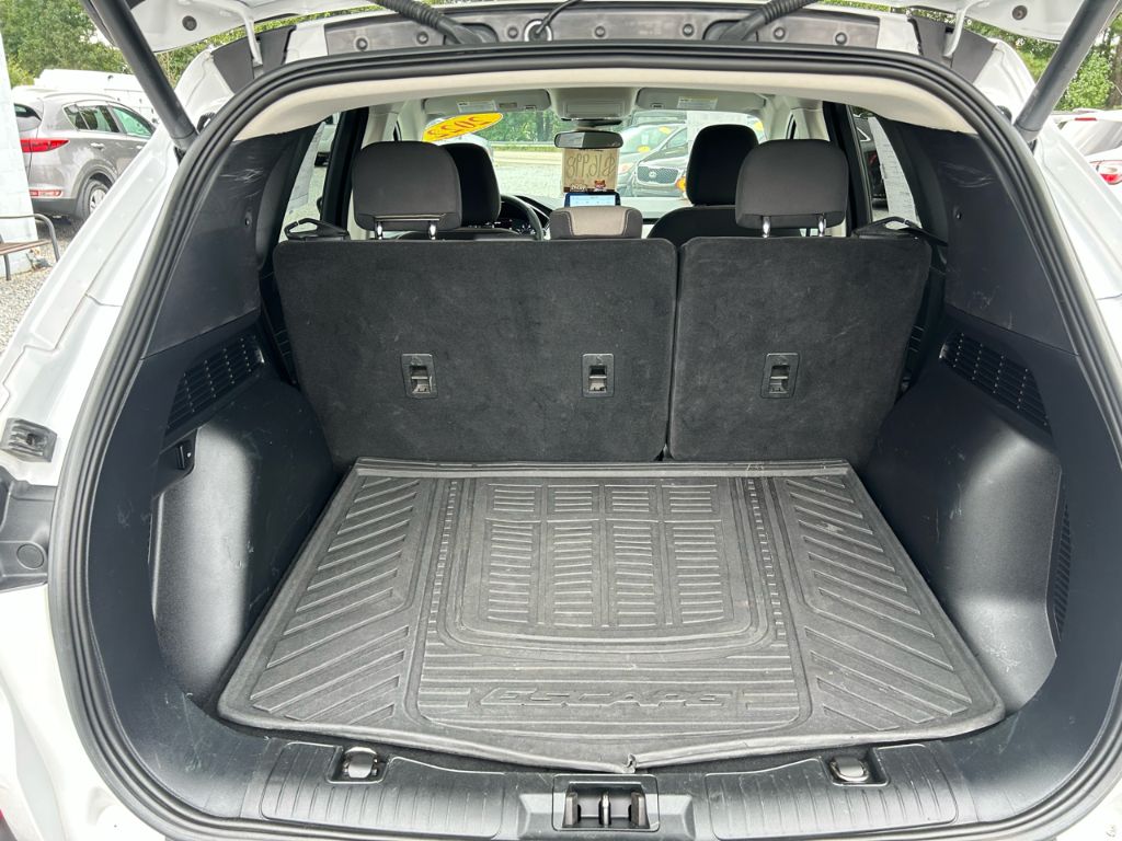 2022 Ford Escape SE - Photo 13