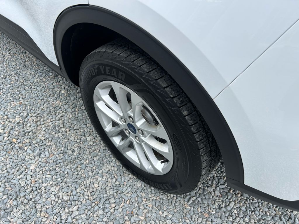 2022 Ford Escape SE - Photo 15