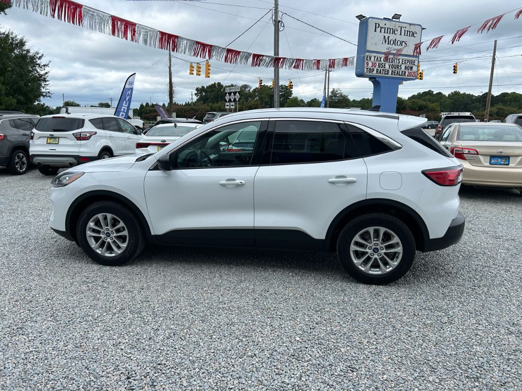 2022 Ford Escape SE - Photo 17