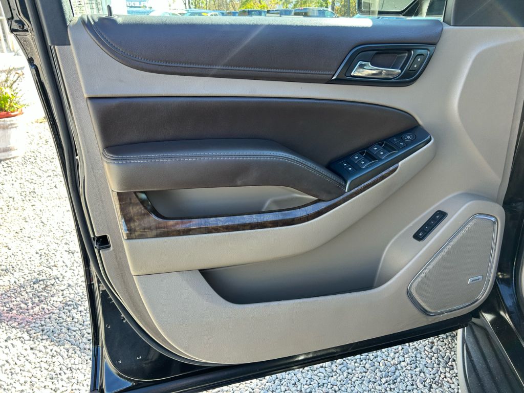 2017 Chevrolet Tahoe LT - Photo 15