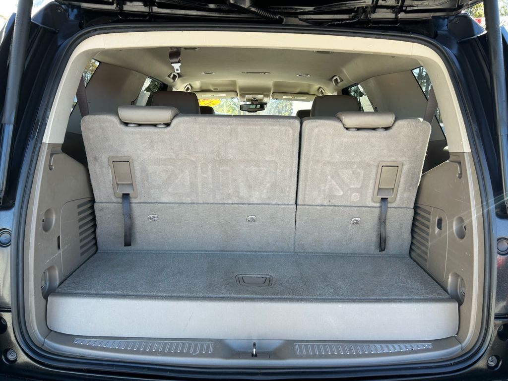 2017 Chevrolet Tahoe LT - Photo 21