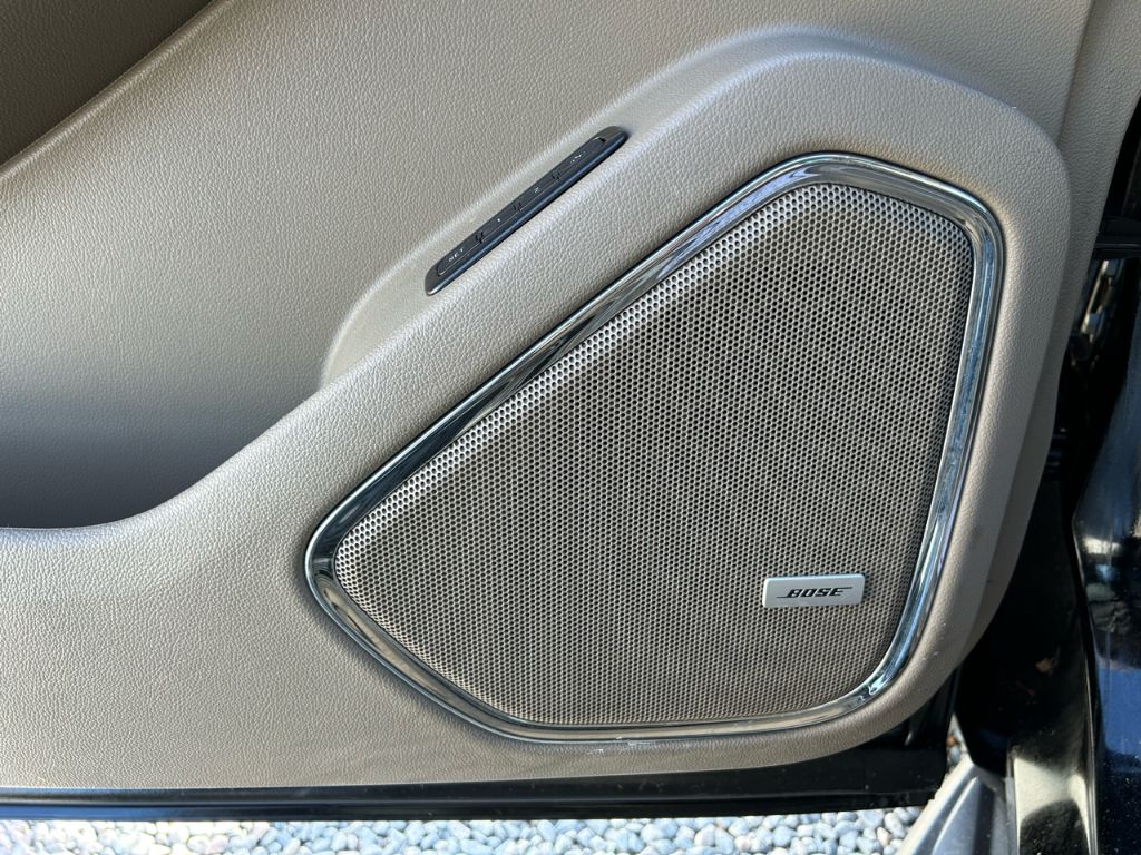 2017 Chevrolet Tahoe LT - Photo 16